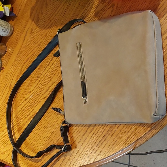 Roots 73 Grey Suede purse - Picture 2 of 4